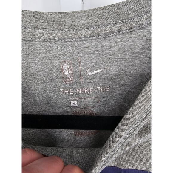 Nike Men's Gray Phoenix Suns NBA Athletic Cut Short Sleeve T-Shirt Size S - Picture 4 of 4